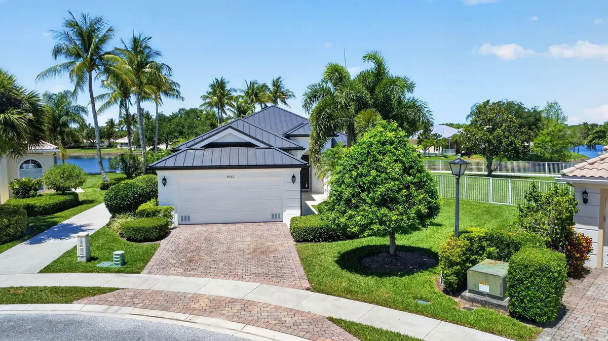 Large Cul-de-Sac Lot at 8142 Jolly Harbour Court, Wellington