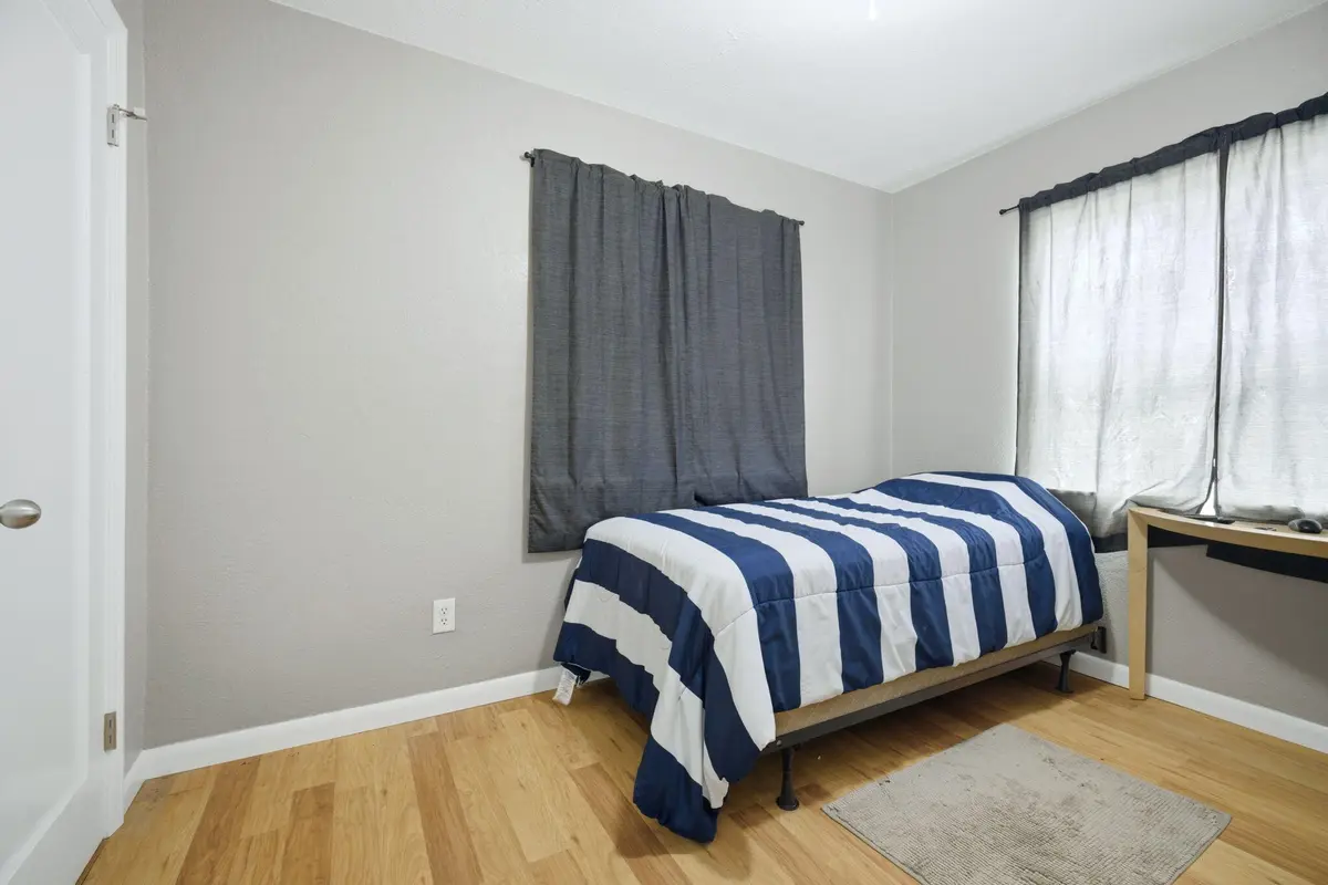 7-web-or-mls-IMG_6562 at 2120 Taylor Street, Hollywood
