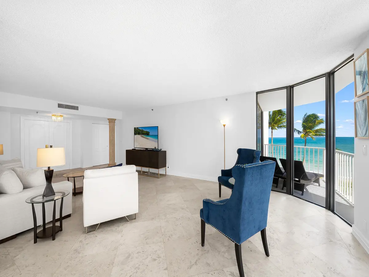 living area at 2917 S Ocean Boulevard 304, Highland Beach