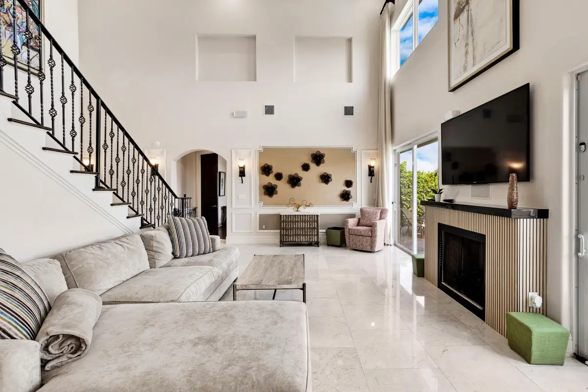 accutour_2461-se-10th-st -007 at 2461 SE 10th Street, Pompano Beach