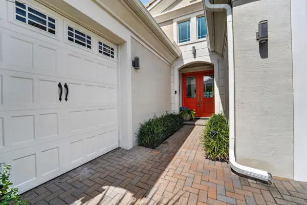 134225975773275517_134225975754285742_DS at 15804 Goldfinch Circle, Westlake