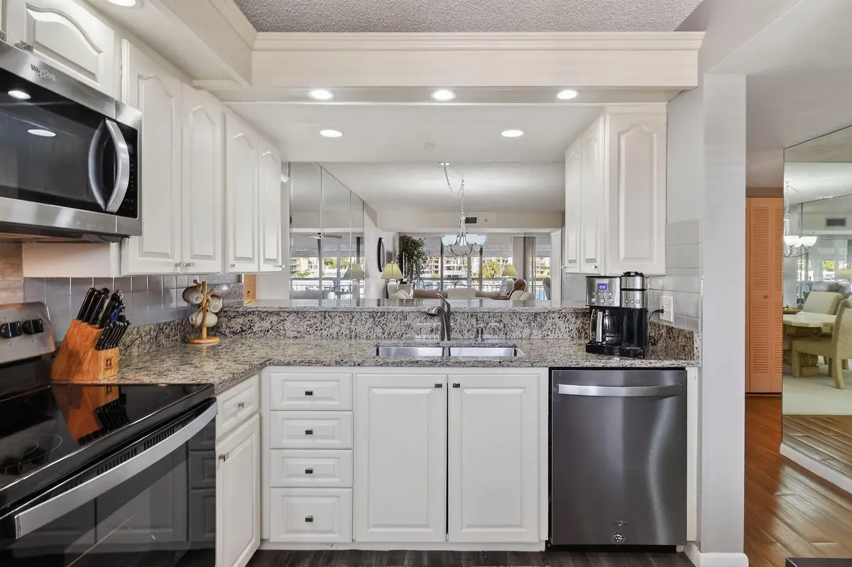 2401MarinaIsleWay#206(17) at 2401 Marina Isle Way #206, Jupiter