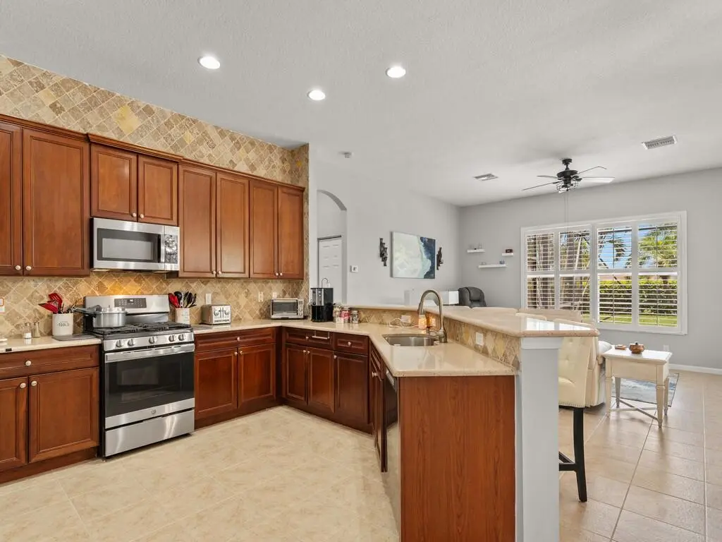 605 Tangelo Circle, Vero Beach, FL – photo 6