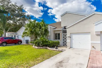 9130 Vineland Court C, Boca Raton – sold
