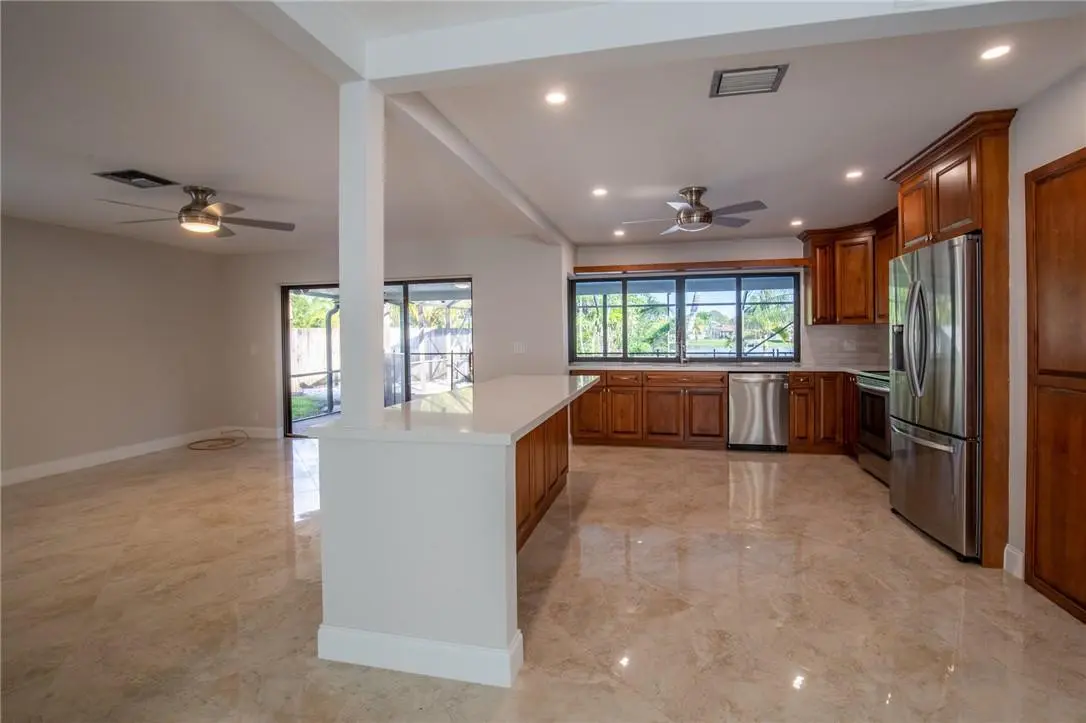 Photo 7 at 5100 SW 104th Avenue, Cooper City