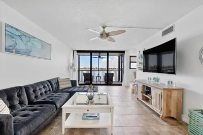 106 Lake Emerald Drive 308, Oakland Park – sold