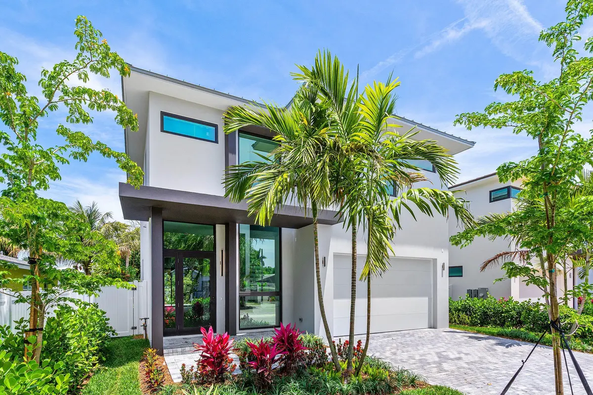 PRIMARY at 207 SE 5th Street, Delray Beach