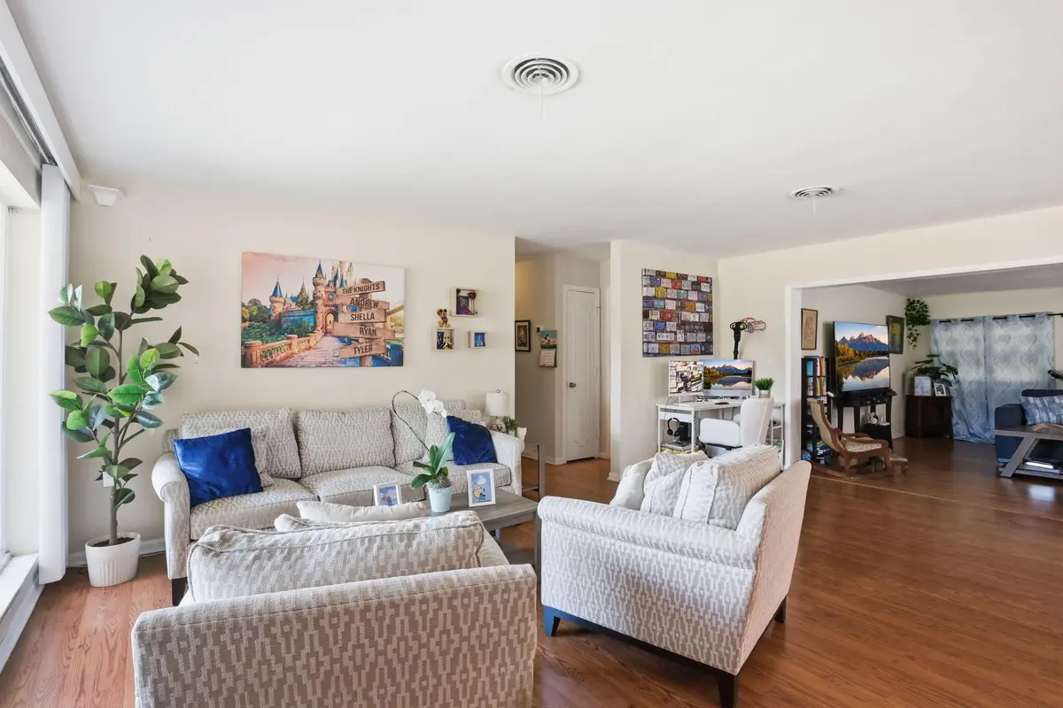 7-web-or-mls-0E2A6686 at 2169 NE 62nd Court, Fort Lauderdale