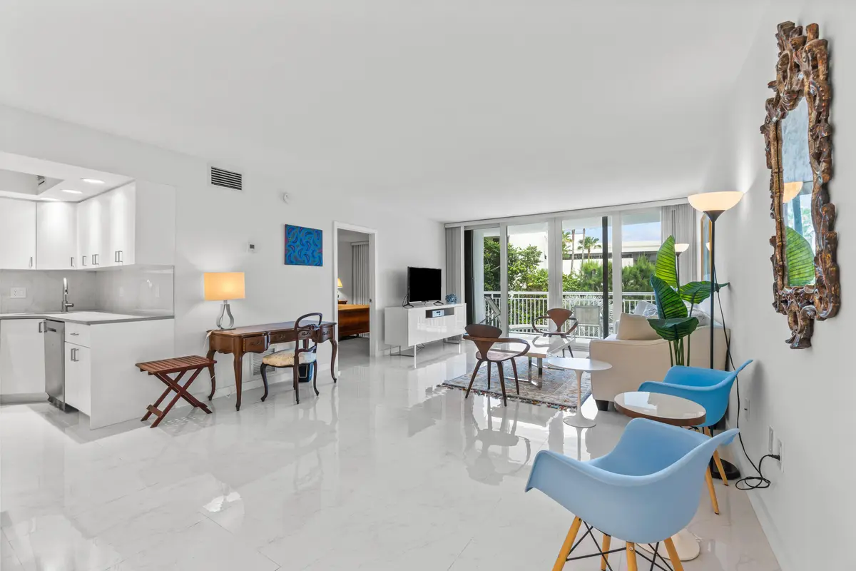 living room at 2780 S Ocean Boulevard 306, Palm Beach