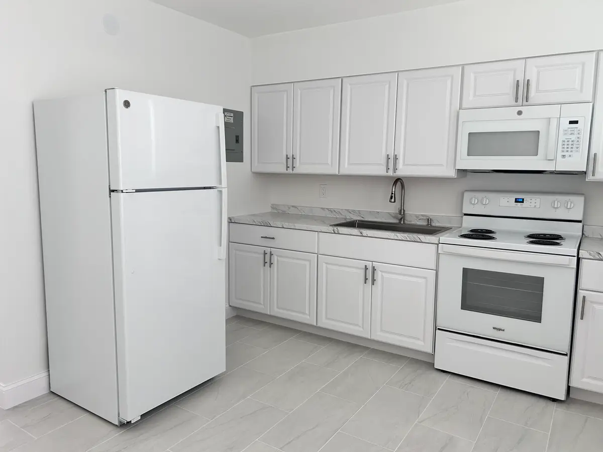 Kit unit 2 at 630 Prosperity Farms Road 2, North Palm Beach