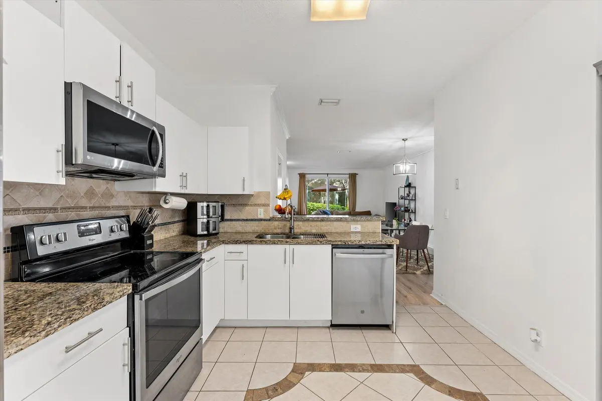09-2264 Salerno Cir, Weston-42 at 2264 Salerno Circle, Weston