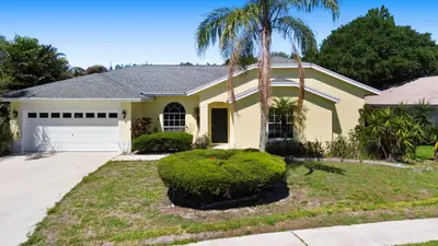 105 Monterey Way, Royal Palm Beach – sold
