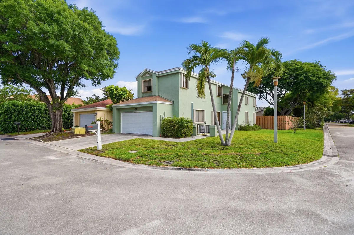01_dsc05939 at 3321 NW 22nd Court, Coconut Creek