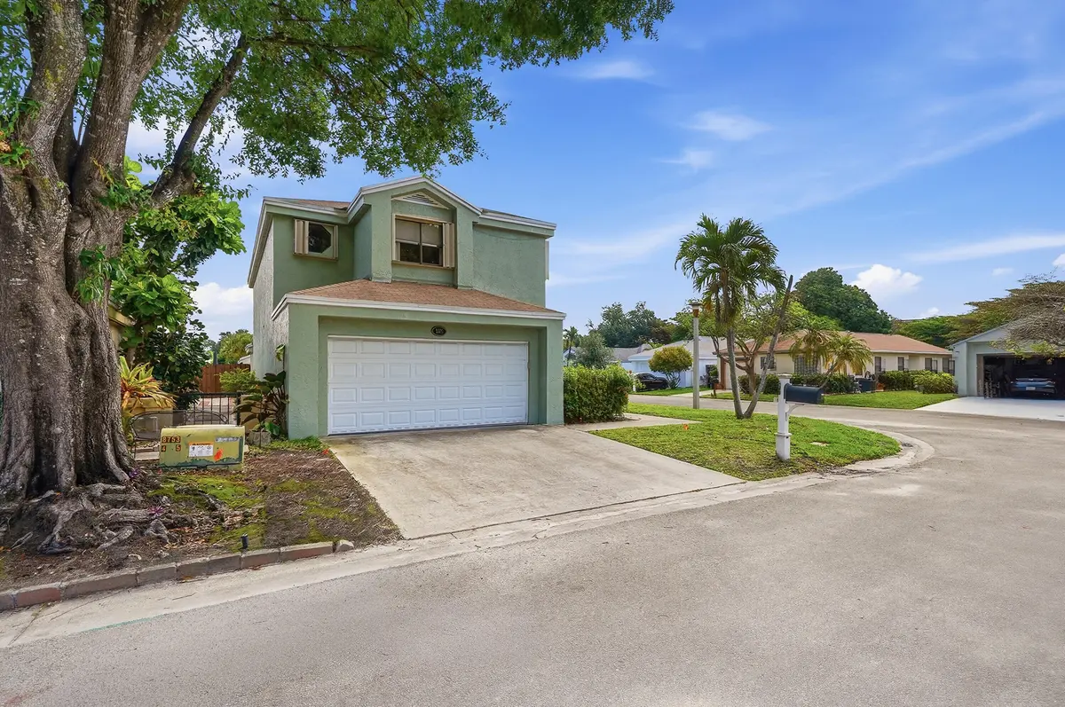 03_dsc05949 at 3321 NW 22nd Court, Coconut Creek