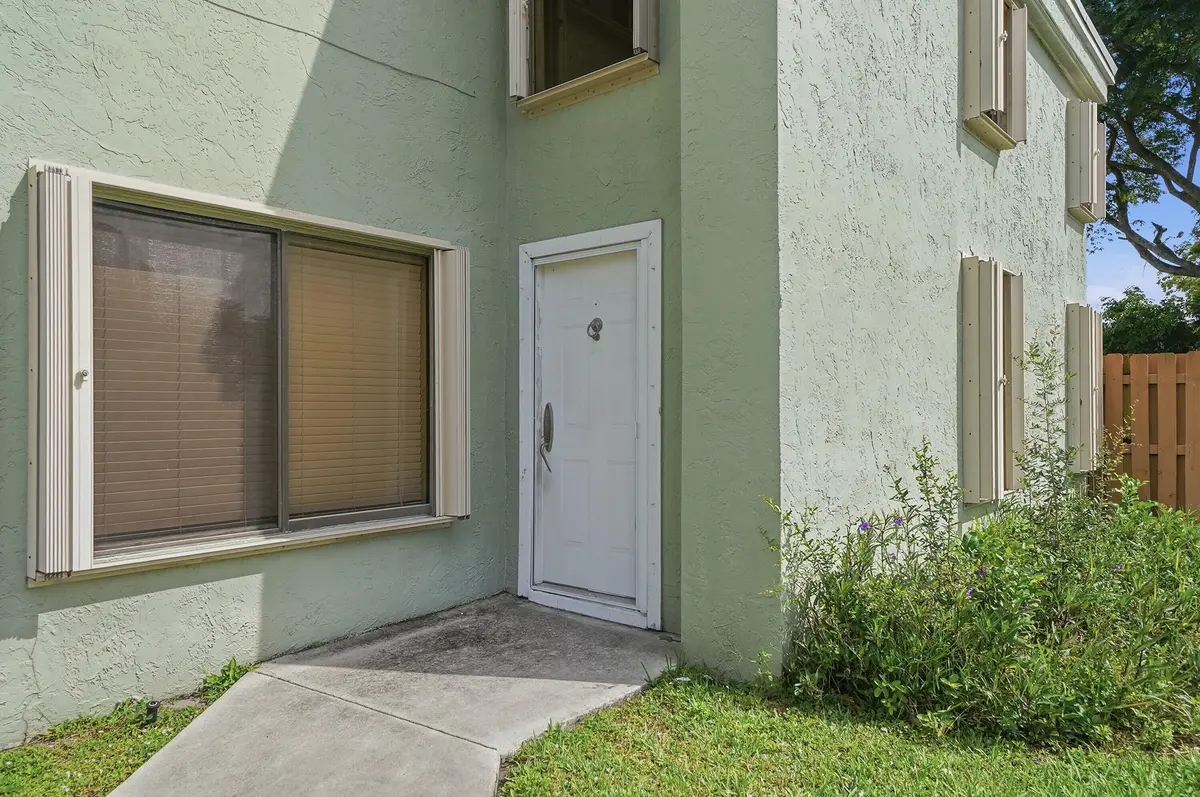 04_dsc05954 at 3321 NW 22nd Court, Coconut Creek