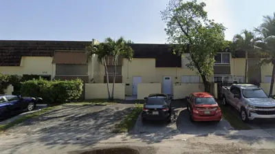 3714 SW 60th Terrace 28, Davie – Townhouse for rent
