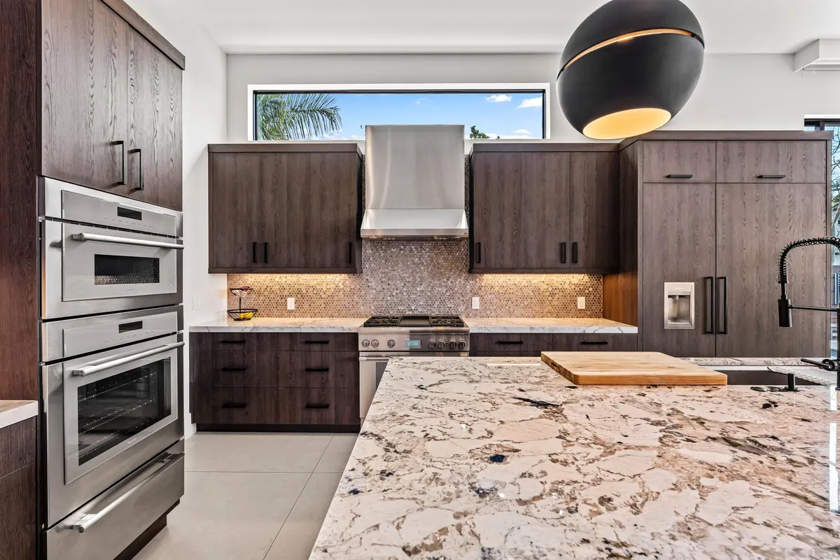 KITCHEN_STRAIGHT_DETAIL_DT at 2880 NE 35th Street, Lighthouse Point