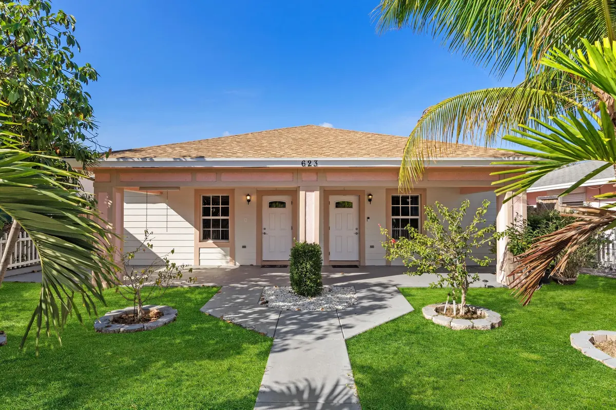 623 N L St at 623 N L Street 1 (left Side), Lake Worth Beach