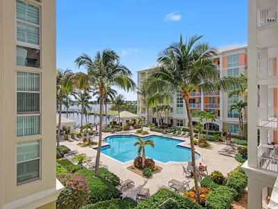 806 E Windward Way Unit 308, Lantana – sold