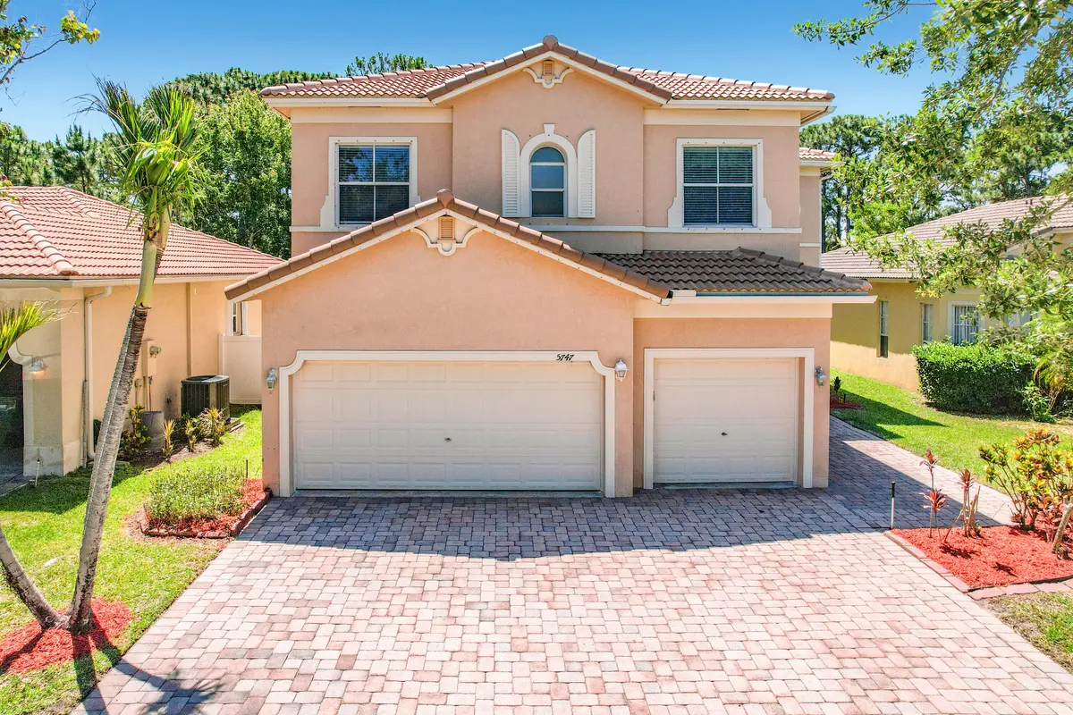 Front at 5747 Sunberry Circle, Fort Pierce