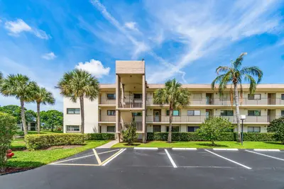 5550 Witney Drive 102, Delray Beach – sold