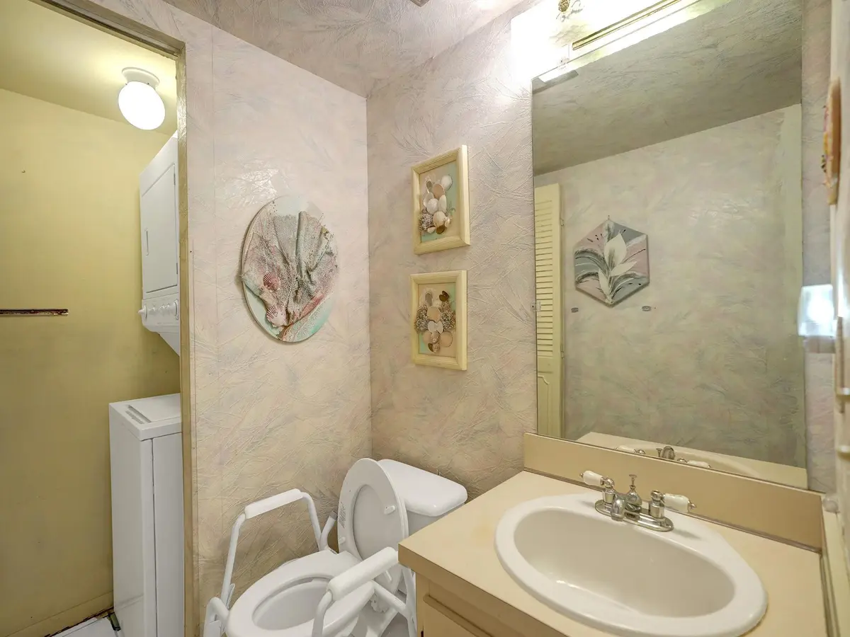 Photo 7 at 865 NW 29th Avenue A, Delray Beach