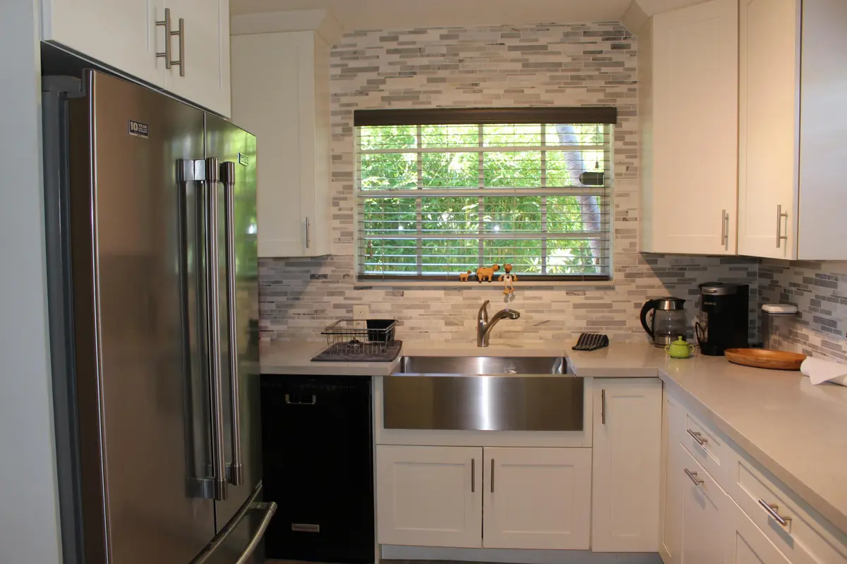 kitchen at 225 Gulfstream Boulevard, Boynton Beach