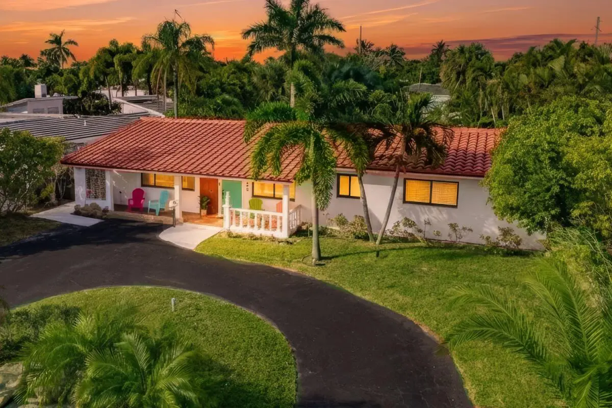 TwilightPhoto001FinalFinalpng at 245 N Tradewinds Avenue, Lauderdale-By-The-Sea