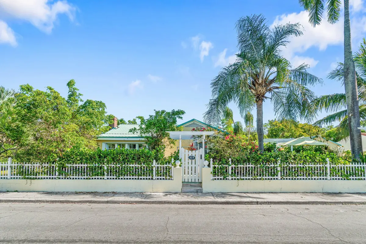 Fenced Yard at 629 Selkirk Street, West Palm Beach