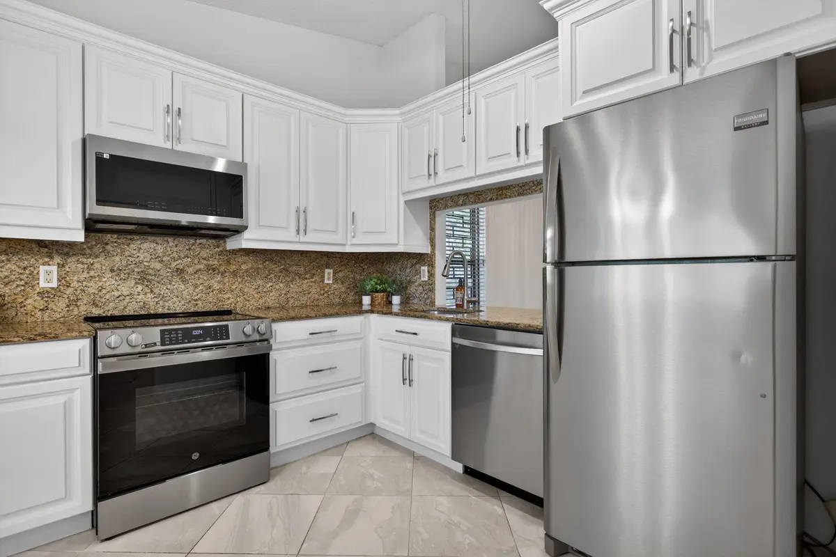 Kitchen at 3254 Carambola Circle, Coconut Creek