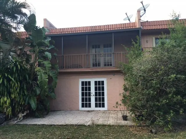 Back patio (2) at 54 Matador Lane, Davie