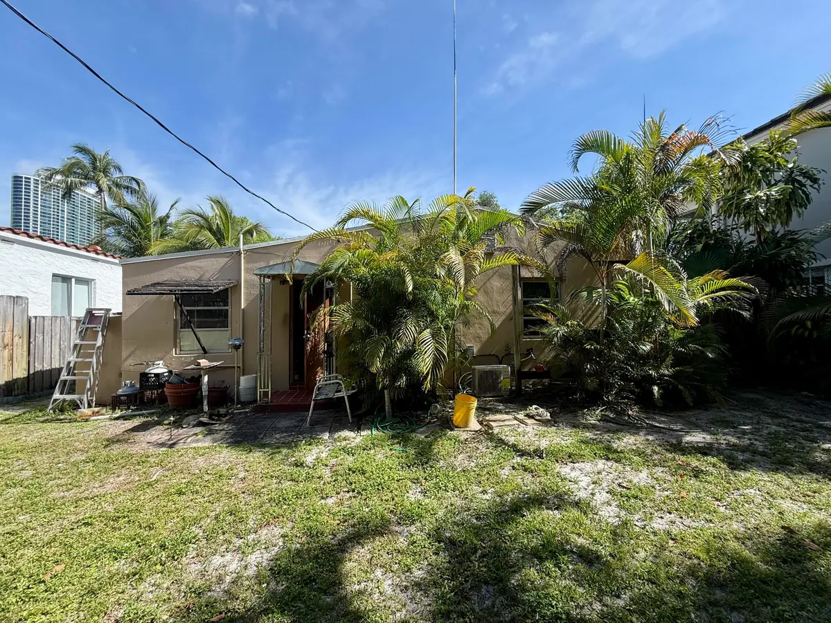 IMG_0100 at 804 SE 5th Court, Fort Lauderdale