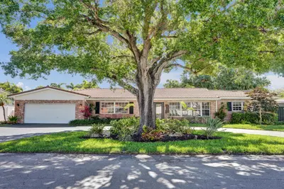 3930 NE 21st Avenue, Fort Lauderdale – Single Family Residence for sale
