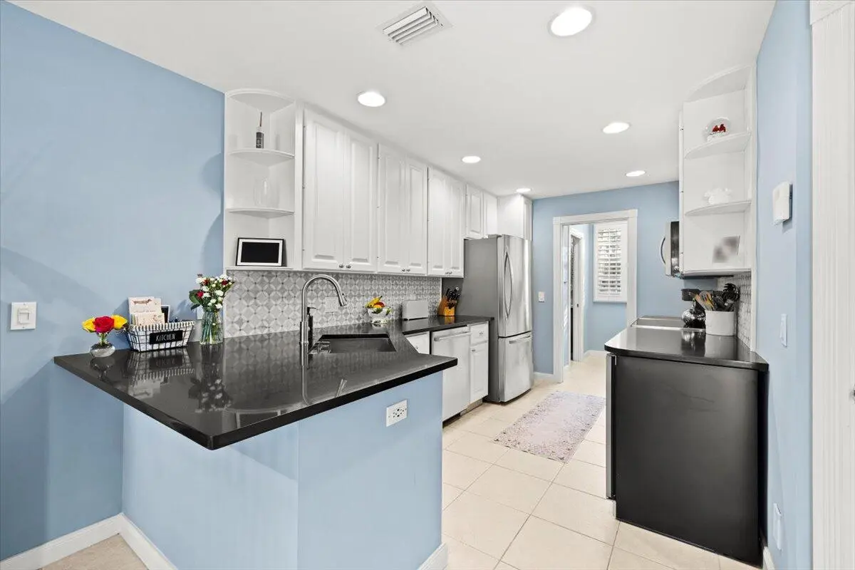 11-424A4185 at 142 Santa Barbara Way, Palm Beach Gardens