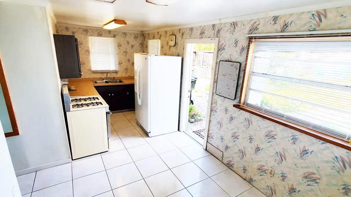 Kitchen 3 at 801 S C Street, Lake Worth Beach