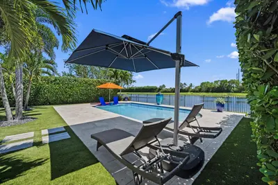 8779 Grand Prix Lane, Boynton Beach – Single Family Residence for sale