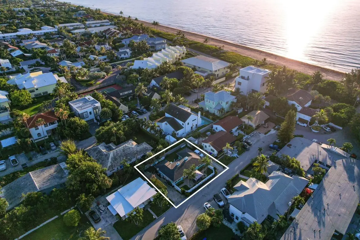 1 with box at 22 Oceanview Drive 22, Ocean Ridge