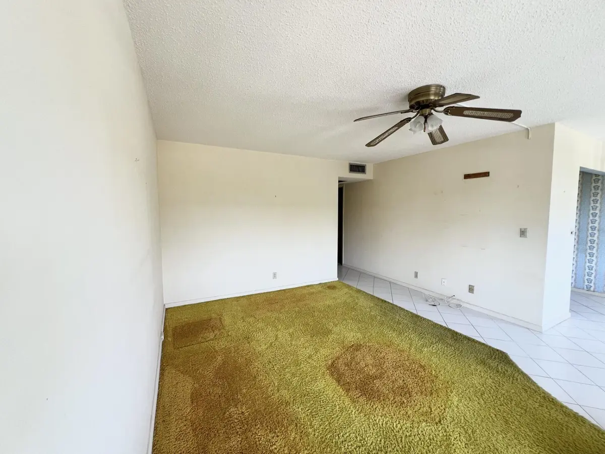 e30d9f10-6df2-47ad-80dc-a1f397b92786 at 392 Grantham F 392, Deerfield Beach
