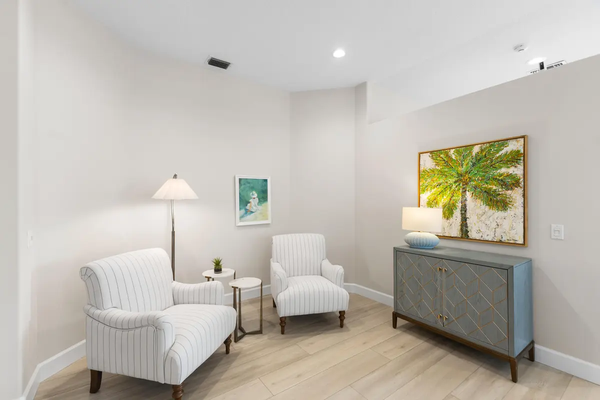 Sitting area at 1009 Diamond Head Way, Palm Beach Gardens