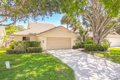 137 Harbourside Circle, Jupiter – Single Family Residence for sale