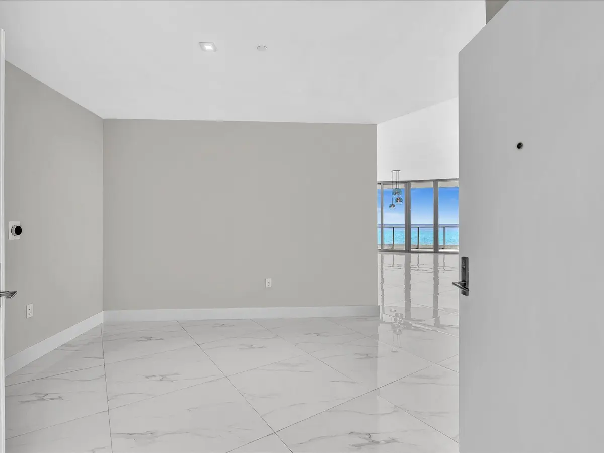 04-FPP00211 at 701 N Fort Lauderdale Beach Boulevard 802, Fort Lauderdale