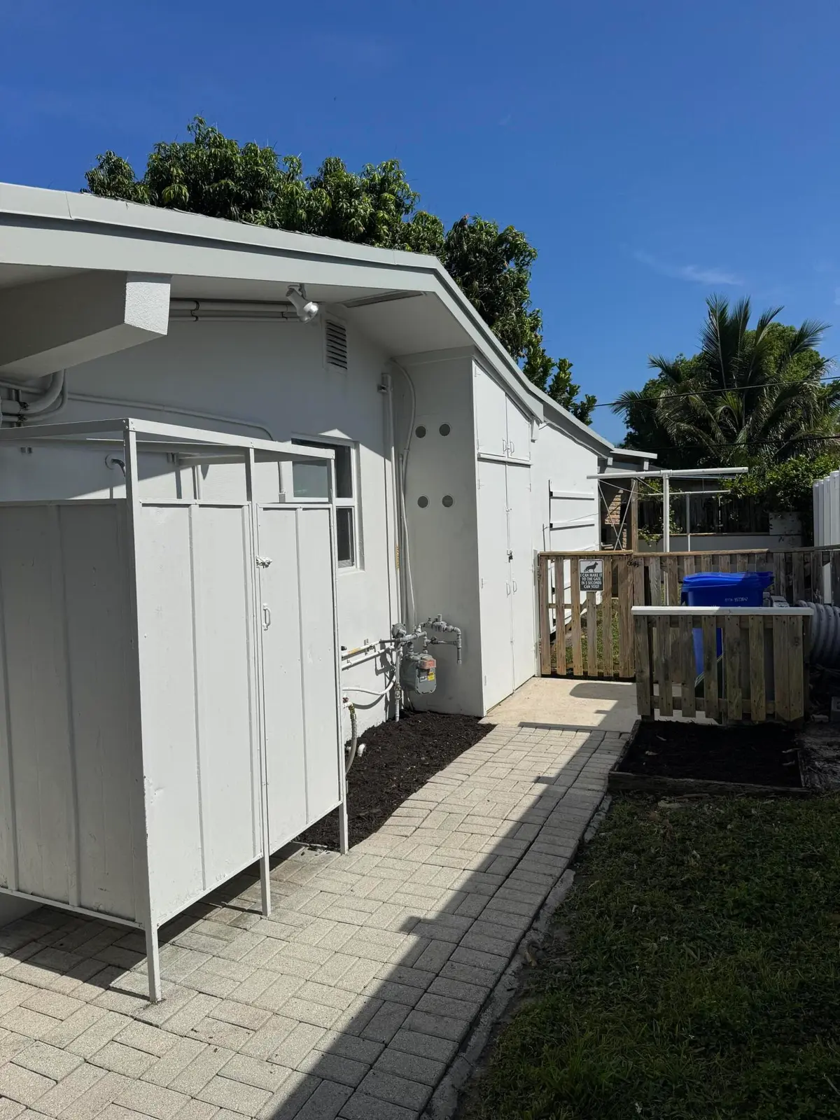IMG_3732 at 2560 NE 20th Street, Pompano Beach