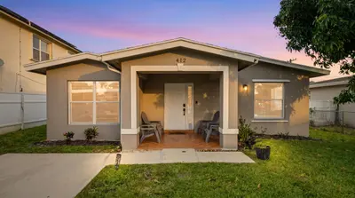 412 Broward Avenue, Greenacres – sold