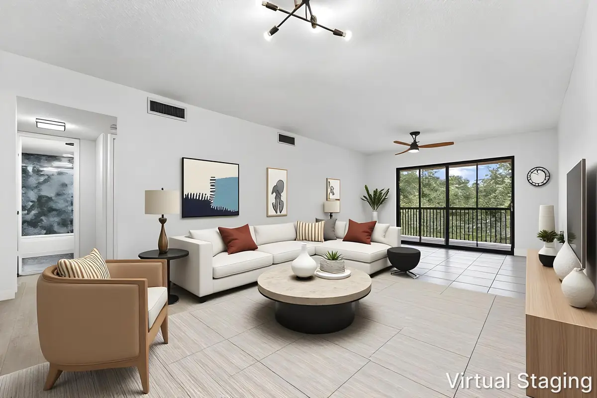 Virtual Staging at 200 Jacaranda Country Club Drive 3c, Plantation
