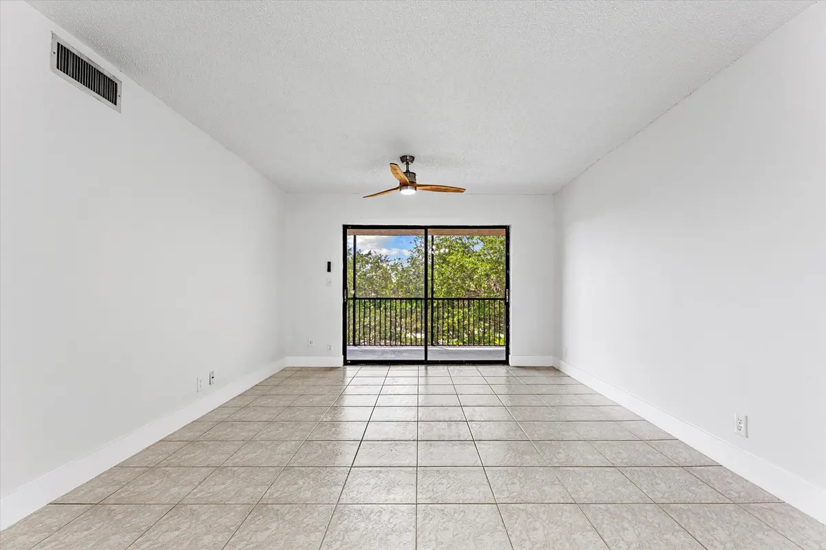 Living 2 09-200 Jacaranda Country Club D at 200 Jacaranda Country Club Drive 3c, Plantation