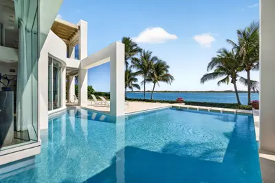 7034 SE Harbor Circle, Stuart – sold