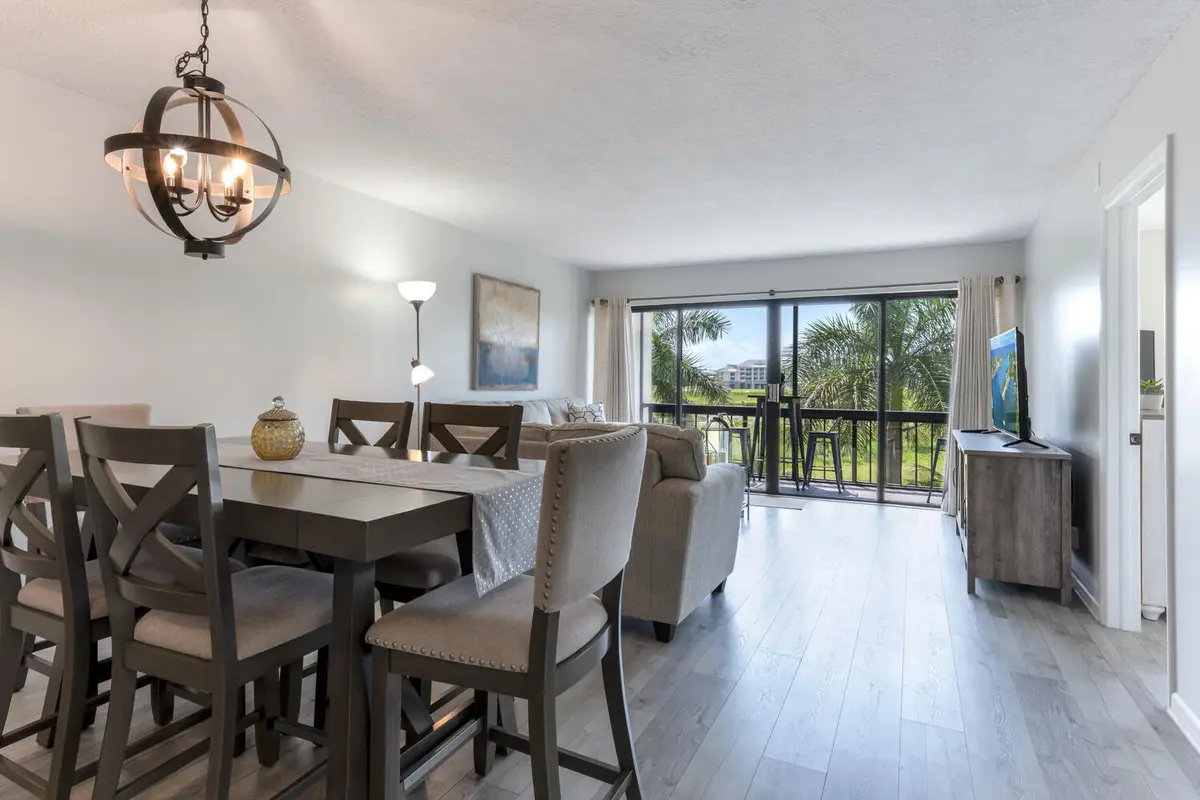 20220619145500532845000000-o at 3050 Presidential Way 305, West Palm Beach
