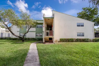 4125 NW 88th Avenue 202, Coral Springs – sold
