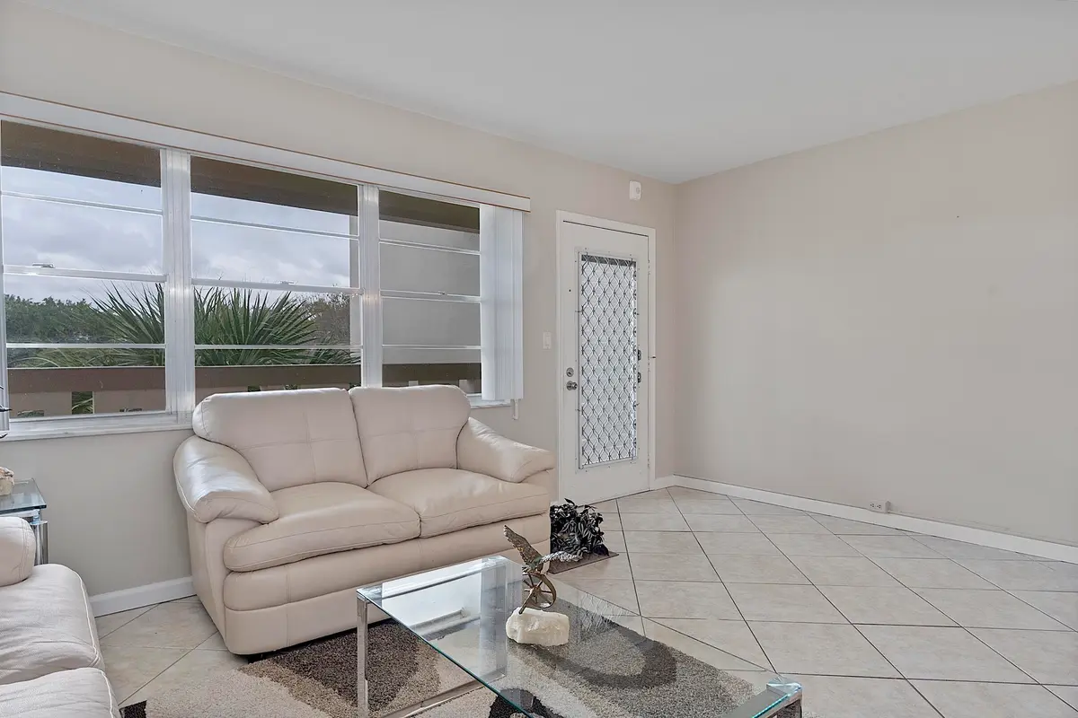 D4 - - 080 at 2905 Victoria Place G4, Coconut Creek