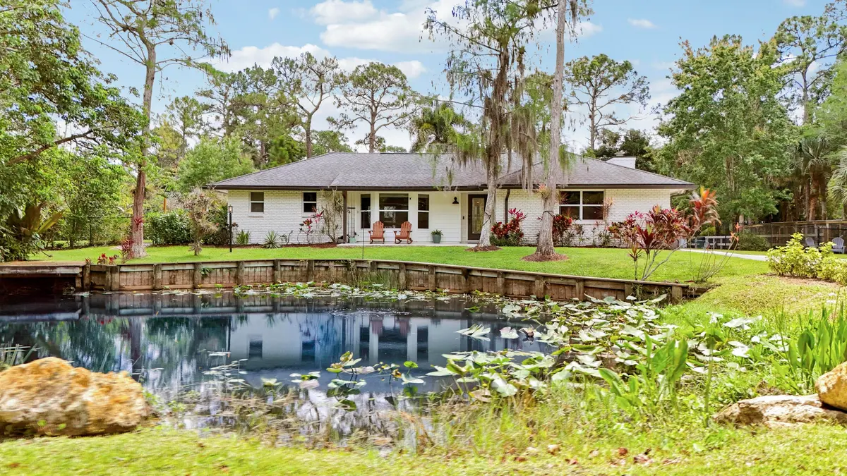 Front yard at 8352 N 154th Ct Road, Palm Beach Gardens